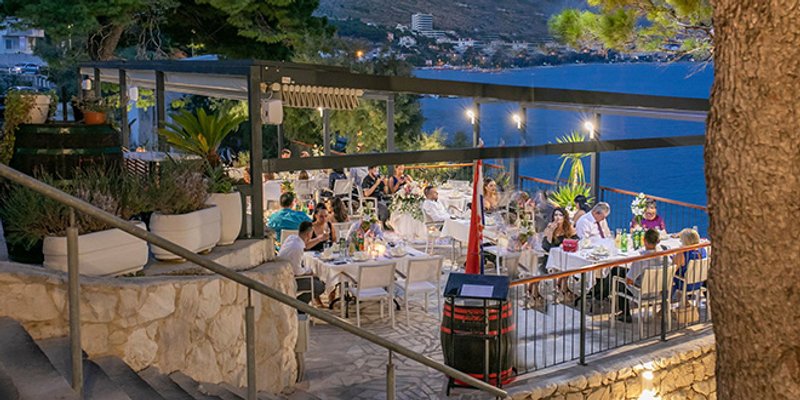 Vjenčanje u konobi Bracera