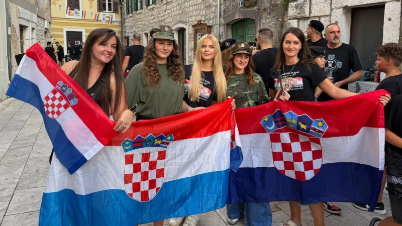 FOTO Evo koliko ćete izdvojiti za hrvatsku zastavu u Imotskom