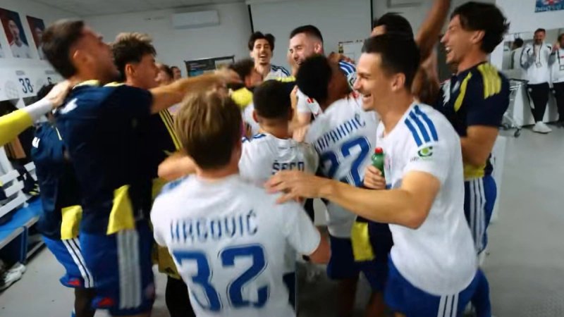 VIDEO IZ SVLAČIONICE: Garcia održao govor, a onda uslijedio delirij