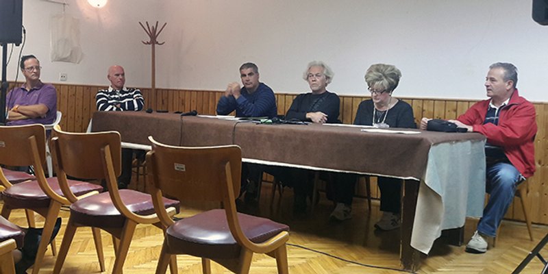 Tribina u Varošu: 'Najbolje je da zatražimo odcjepljenje'