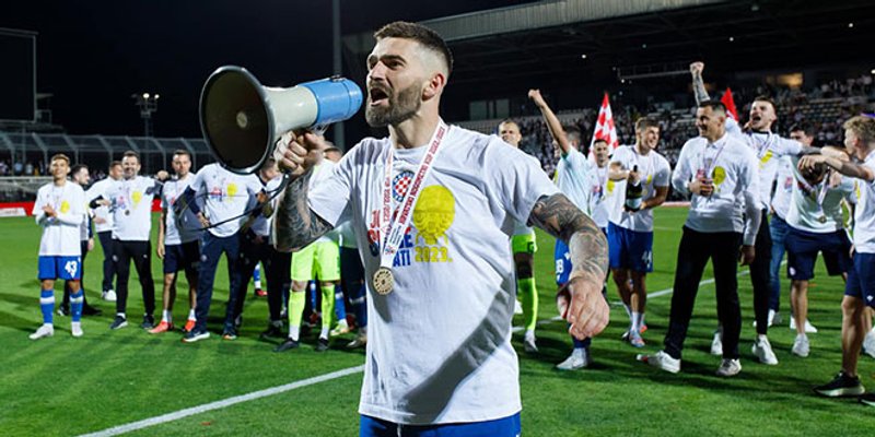 KOMENTAR UTAKMICE: Dortmund, Liverpool, Napulj..., hajdučki puk meni slavi najbolje jer me drugi ne zanimaju, ali kome se rugamo?