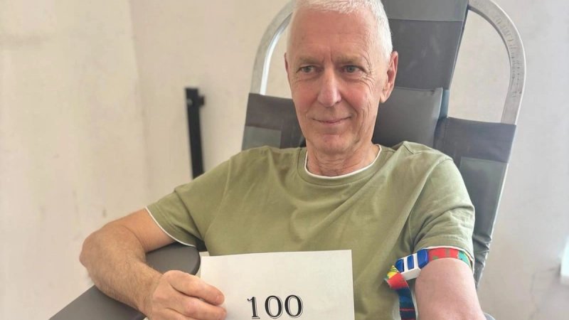 FOTO Tijekom policijske akcije darivanja prikupljeno 190 doza krvi, 100. put pristupio ovaj čovjek