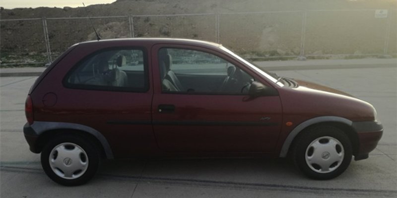 Kupite gitaru uz koju gratis dobijete automobil