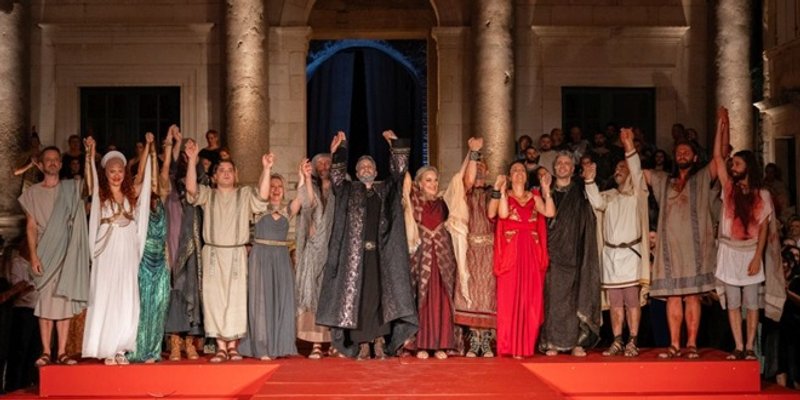 FOTO/VIDEO Premijera Dioklecijana na otvaranju 71. Splitskog ljeta ispraćena gromoglasnim pljeskom
