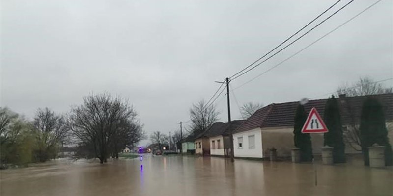 Obilne kiše i jak vjetar izazvali kaos: Poplave i štete diljem Hrvatske