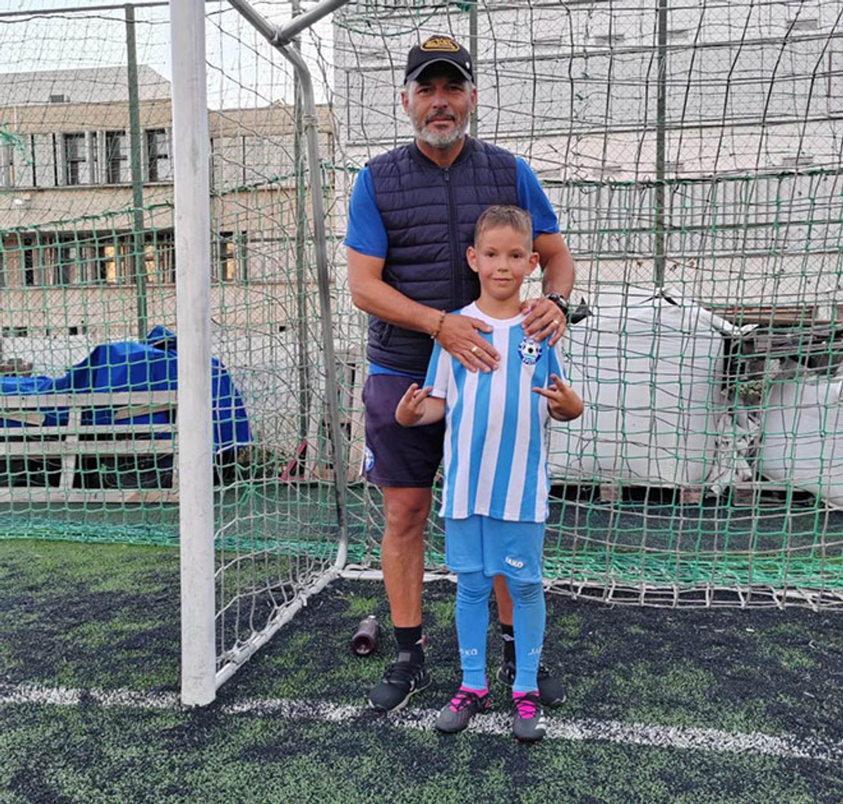 DA TI SRCE PUKNE: Pogledajte kako su se djeca na zadnjem treningu oprostila od prijatelja koji se vraća u Ukrajinu