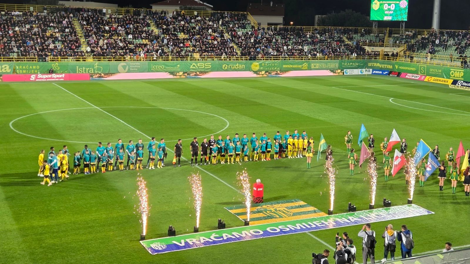 Uoči utakmice se zviždalo samo jednom hajdukovcu