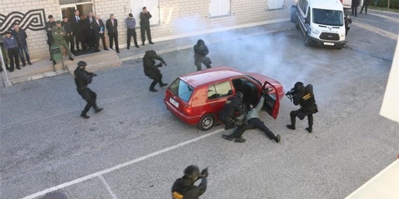 POBUNA SPECIJALACA IZ SPLITA, RIJEKE I OSIJEKA: Zašto gasite sve postrojbe osim u Zagrebu?