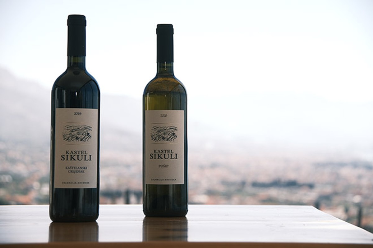 DOMOVINA CRLJENKA Ivica Kovačević: Kastel Sikuli je zaista poseban jer ga proizvodimo metodom koju koristi malo koja vinarija u Hrvatskoj