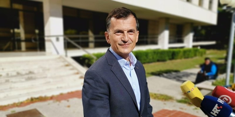 LATKOVIĆEVI BRANITELJI: 'Radovi na Vruji započeli su još 2011. godine, zašto nadležna tijela u 12 godina nisu poduzele mjere?'