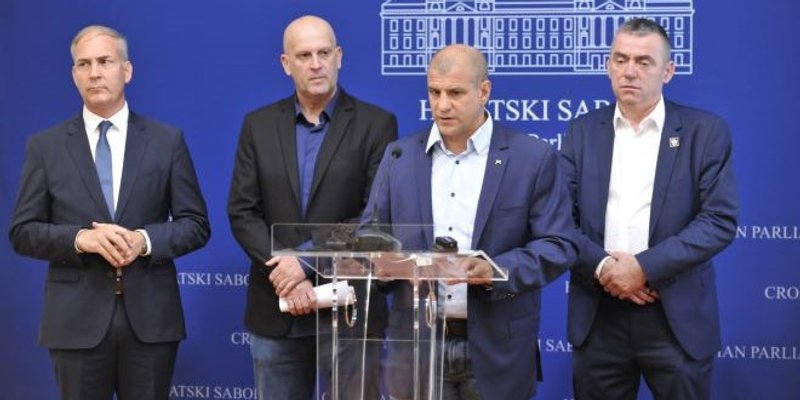 UPOZORENJE DOMOVINSKOG POKRETA 'Lektira s eksplicitnim sadržajima zlostavljanje je djece'