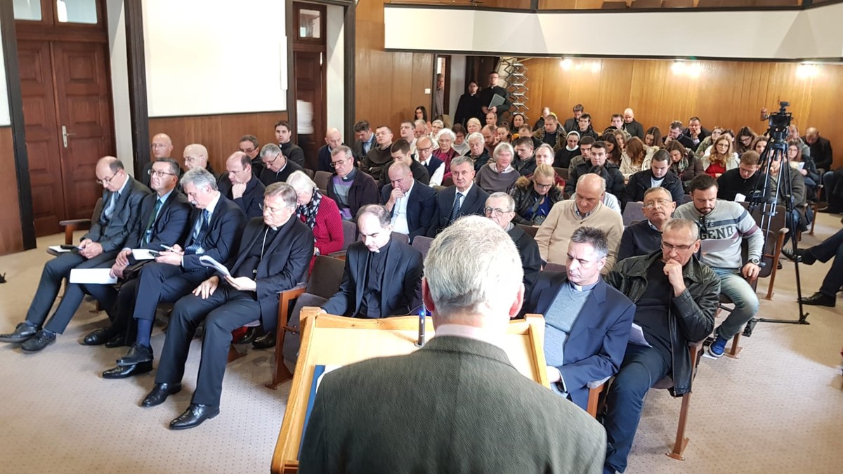 JEDINSTVEN NA SVIJETU: Otvoren Centar za epigrafička, paleografska i ...