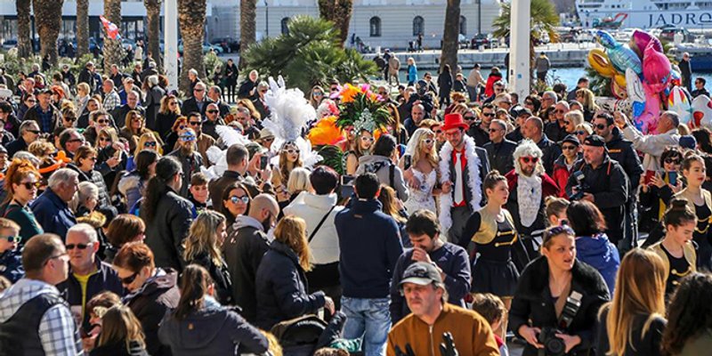 Kiša promijenila satnicu Spli'skog krnjevala, provjerite kada je zabava u gradu