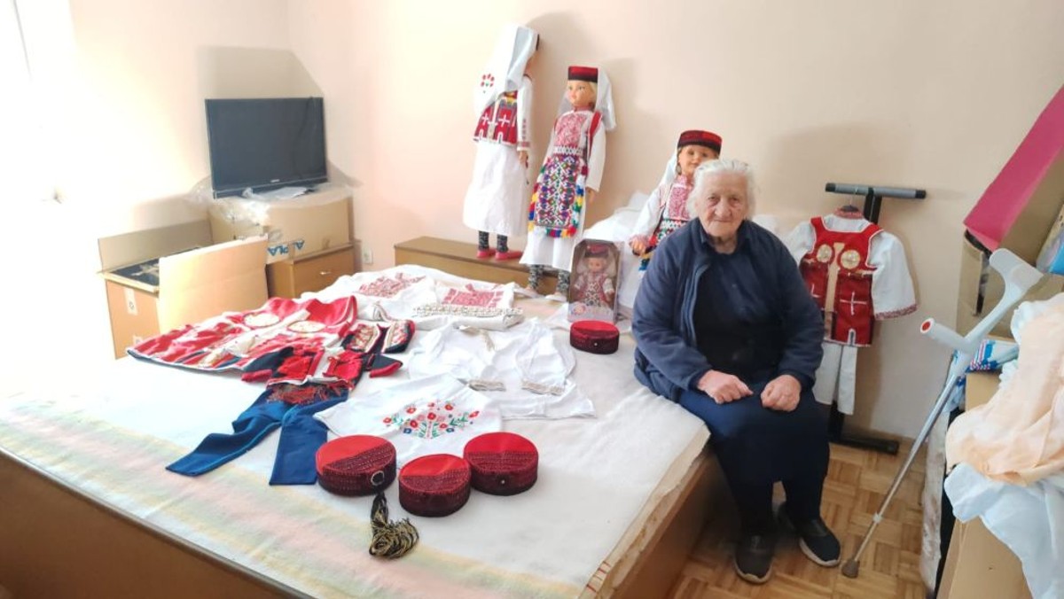 FOTOGALERIJA Bake čuvaju tradiciju izrade nošnji - ponos vrličkog kraja u svakoj niti