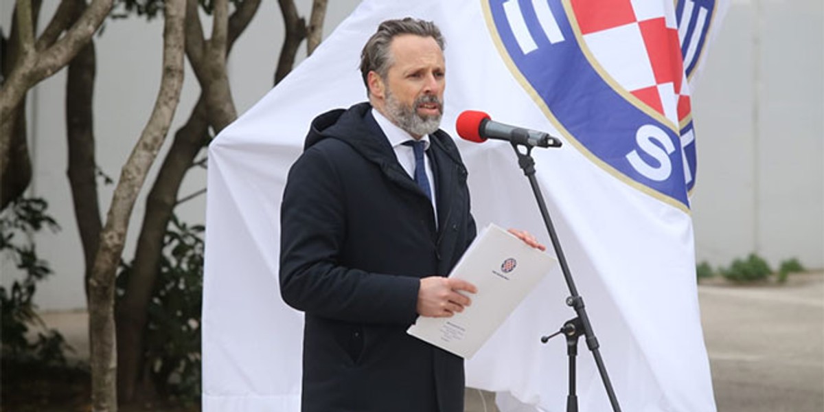 Otvaranje spomenika: 'Nekako je i simbolično da Frane Matošić i njegov kum Bernard Vukas čuvaju Hajduk'