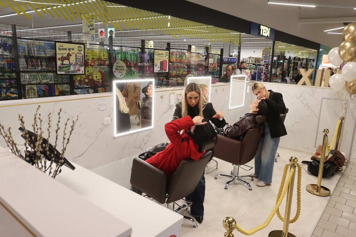 Split dobio još jednu lokaciju gdje se možete urediti za malo vremena i malo novaca! Otvoren je još jedan CHIX threading bar!