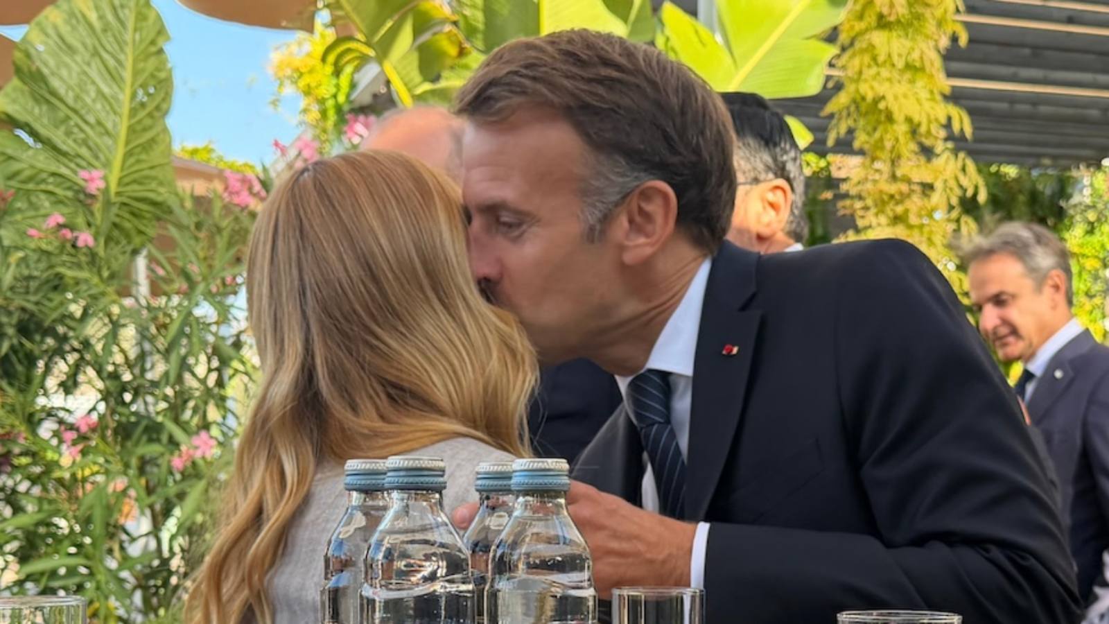FOTO/VIDEO Neformalno druženje mediteranskih lidera: Meloni plijenila pažnju na terasi splitskog hotela