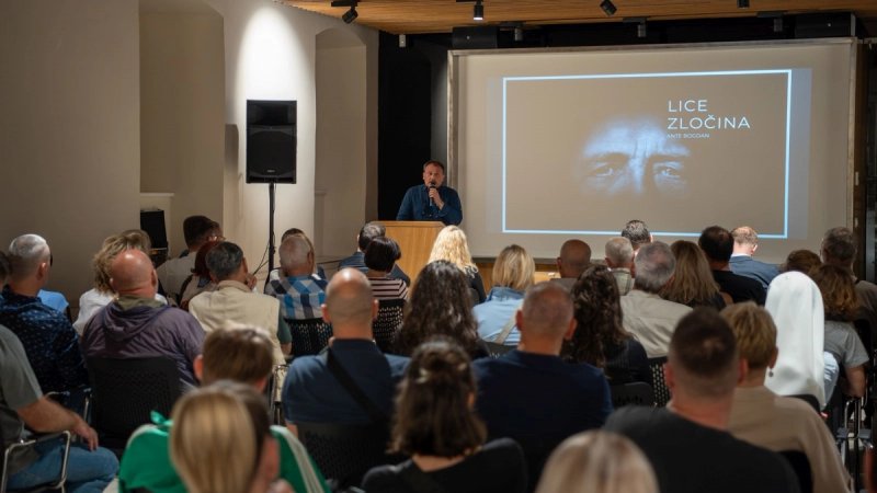 FOTOGALERIJA Izložba 'Lice zločina' progovara o najbrutalnijem nacističkom zvjerstvu nad civilima u Cetinskoj krajini