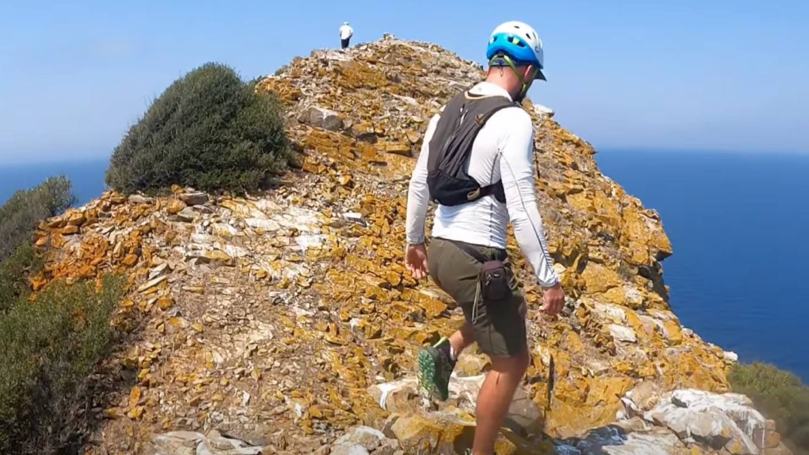 VIDEO Kompas ovdje 'poludi', stijene se odronjavaju, a pristup je iznimno težak: Znate li koji je to hrvatski otok?
