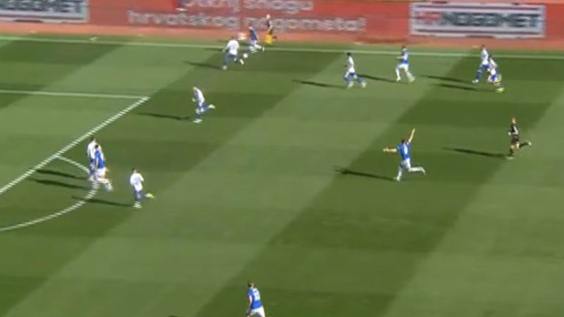 BIVŠI HAJDUKOV STOPER: 'To je taktička greška, zadnji vezni mora braniti tu zonu, a Hugo je bio na boku