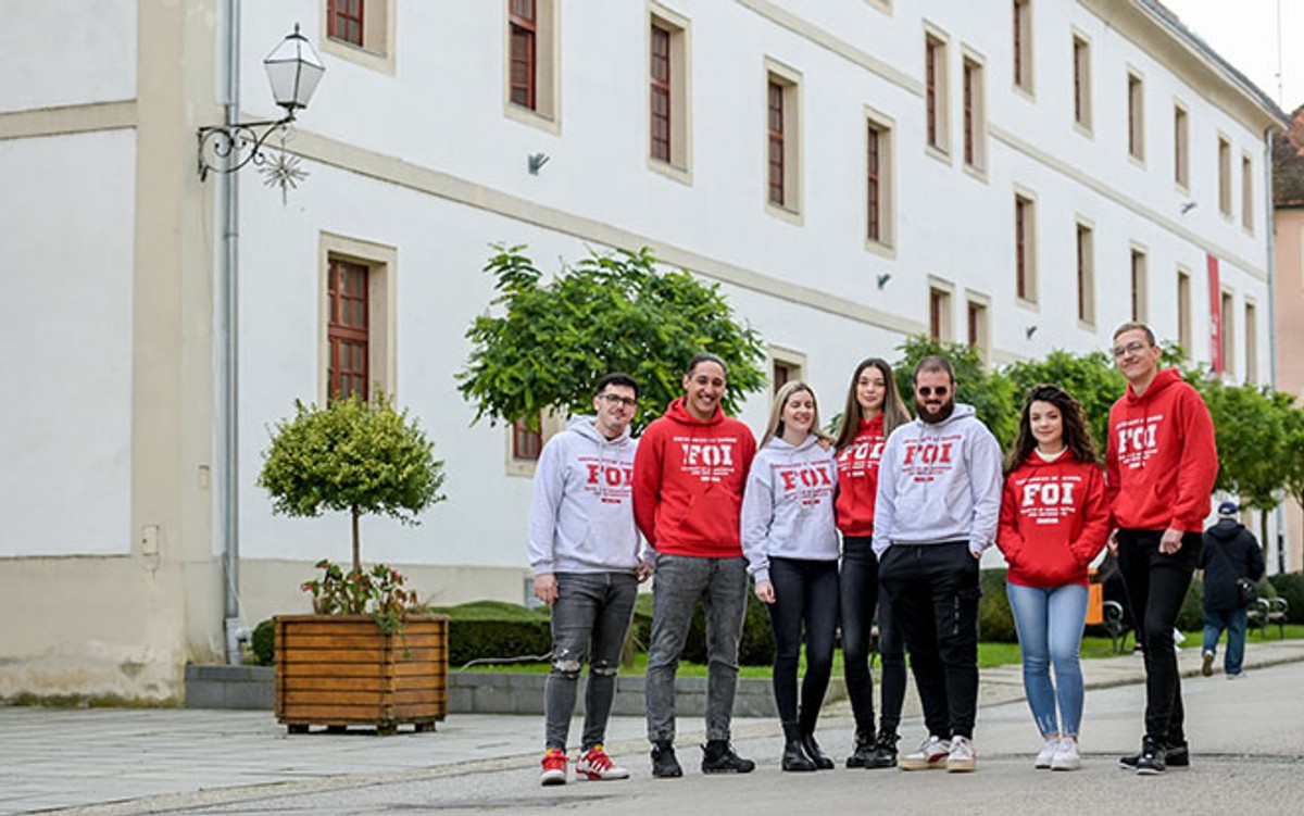 Postanite dio povijesti i budućnosti IT-a! Naš prvi informatički studij i dalje vodi u povezivanju informacijskih znanosti i ekonomije