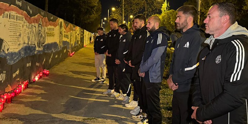 VIDEO: Hajdukovi igrači upalili svijeće u znak sjećanja na sve žrtve Vukovara