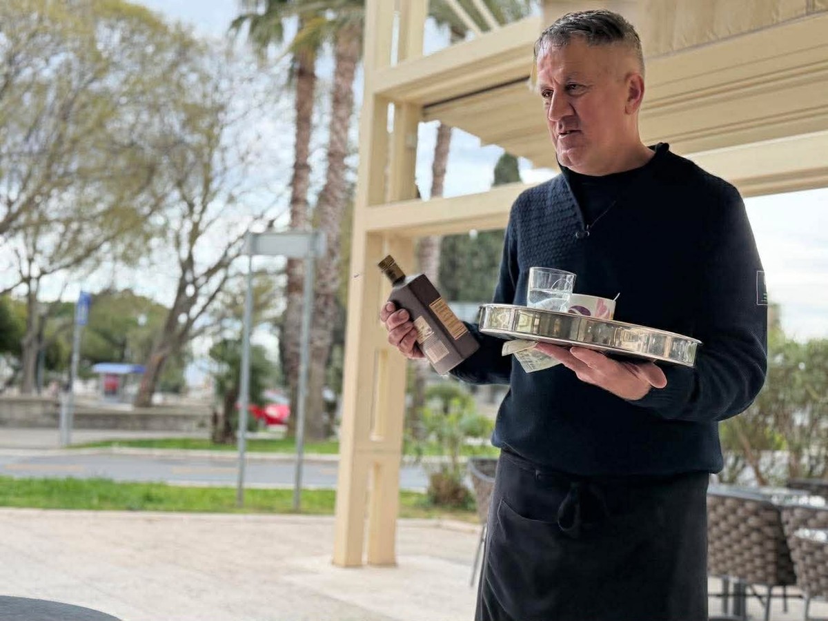 VIDEO Suze i pjesma na oproštaju od legendarnog Bobisa na Zvončacu