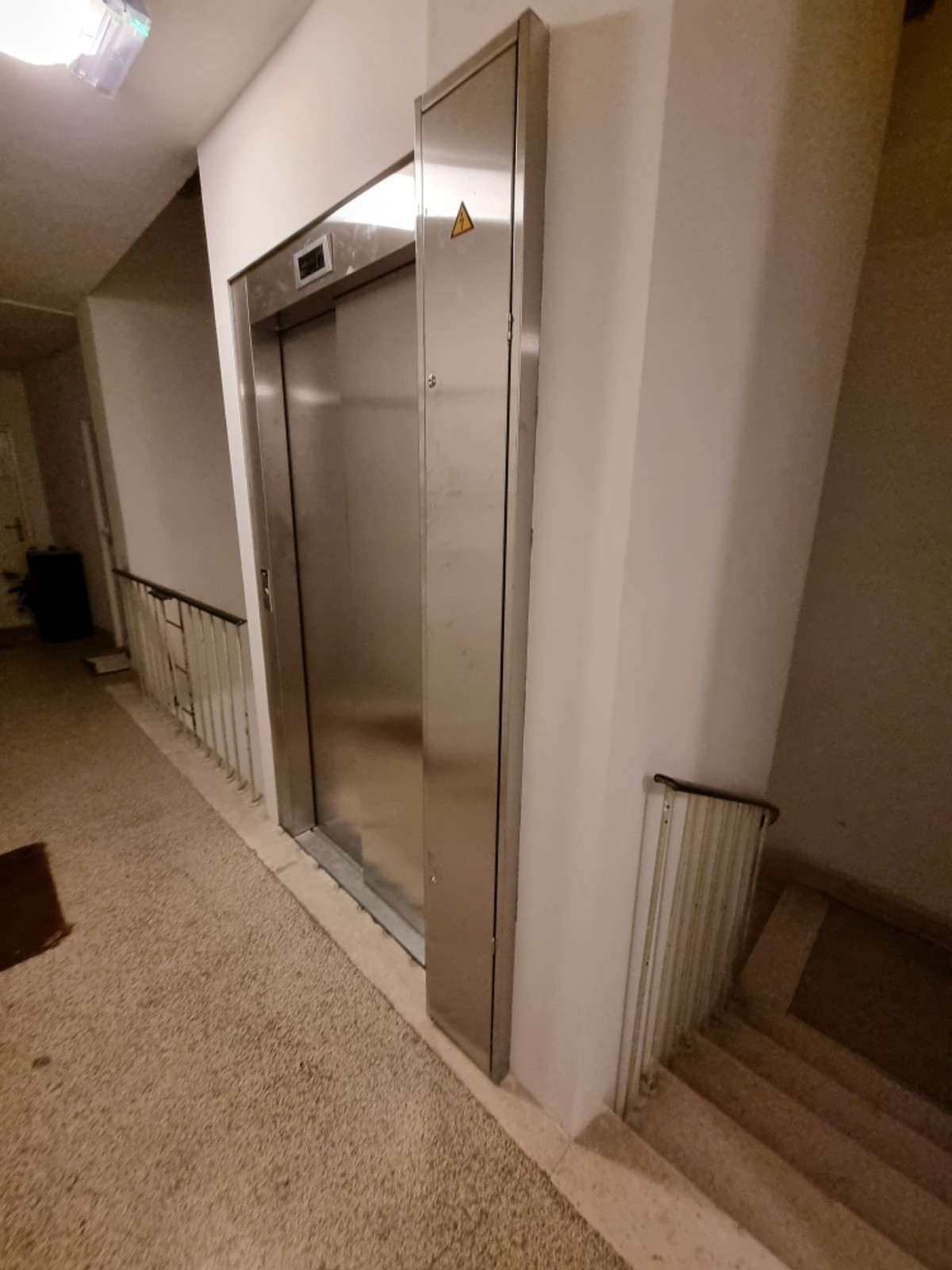 Mažuranićevo šetalište 13