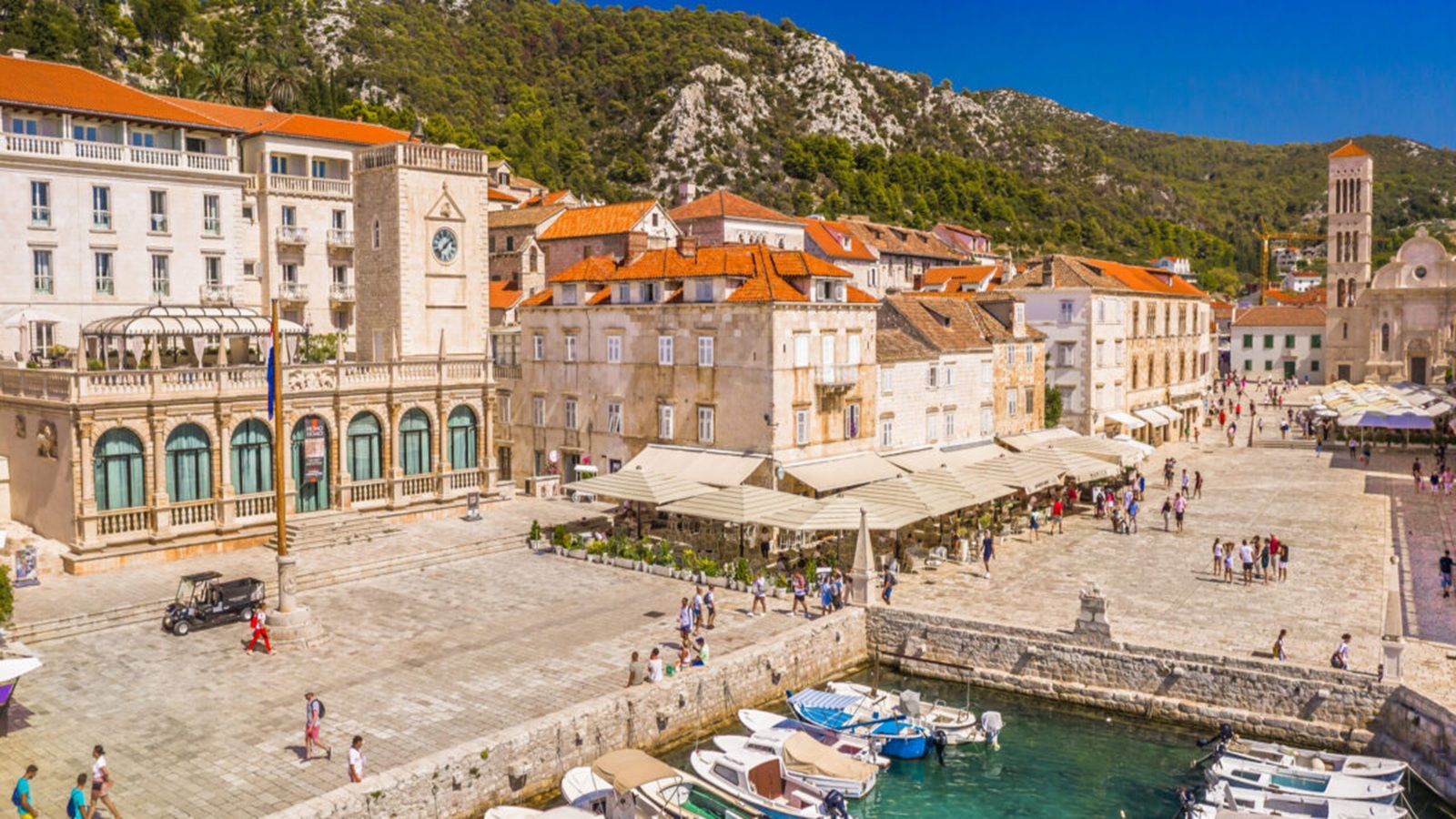 HVAR Tko bi trebao ponijeti javna gradska priznanja u 2026.?
