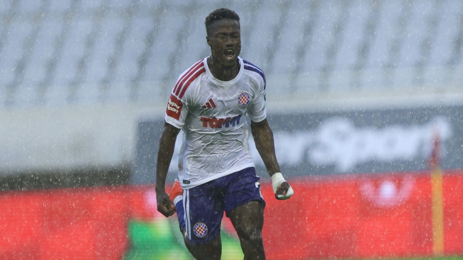 KRAJ: Hajduk golom Bambe svladao Dinamo, Beljo u 105. minuti pogodio stativu!