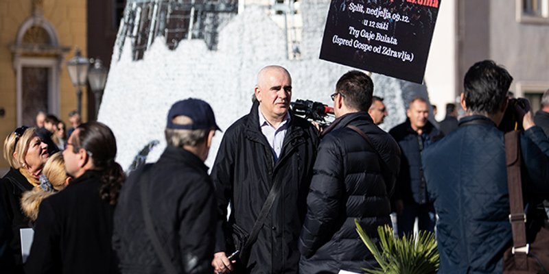 VIDEO: Hod protiv Marakeškog sporazuma okupio je oko 60 prosvjednika