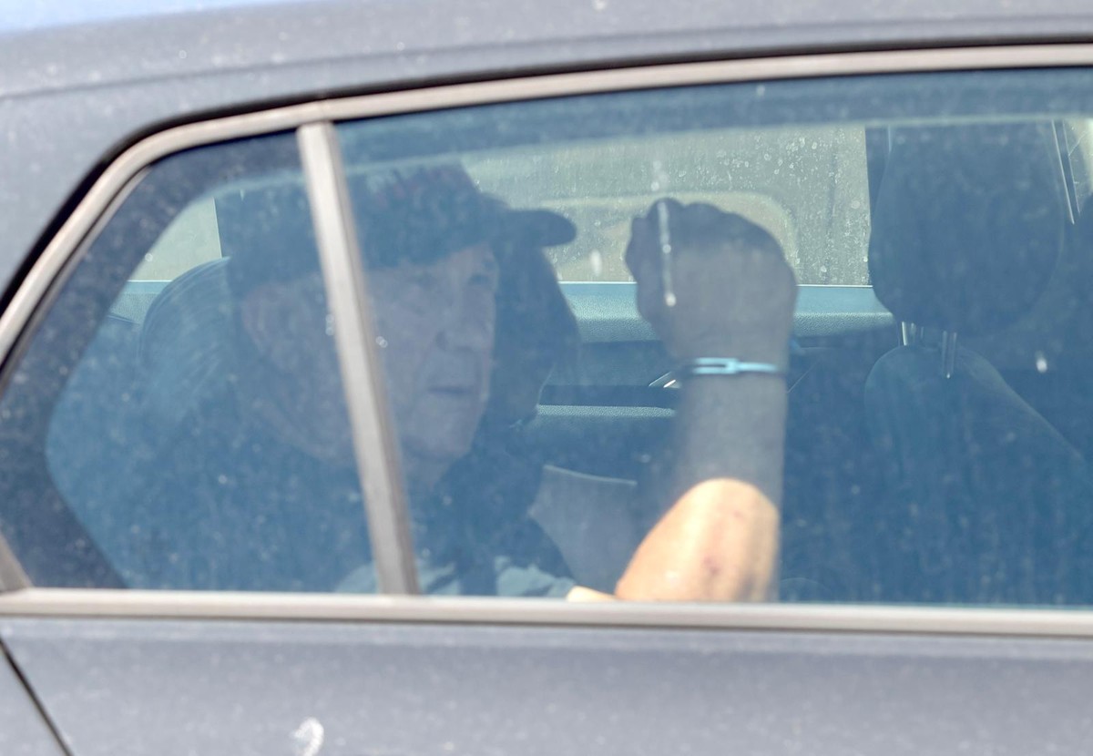 SPEKTAKL NA MEJAMA Fotoreporteri i snimatelji blokirali promet da uhvate Keruma u lisicama 