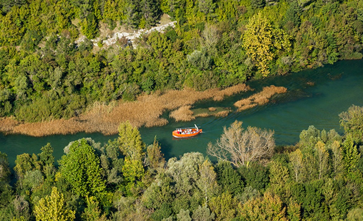 Omišani, sjednite, pet! Kvalitetu usluge u IQM kategorijama u Omišu gosti ocijenili 93/100!