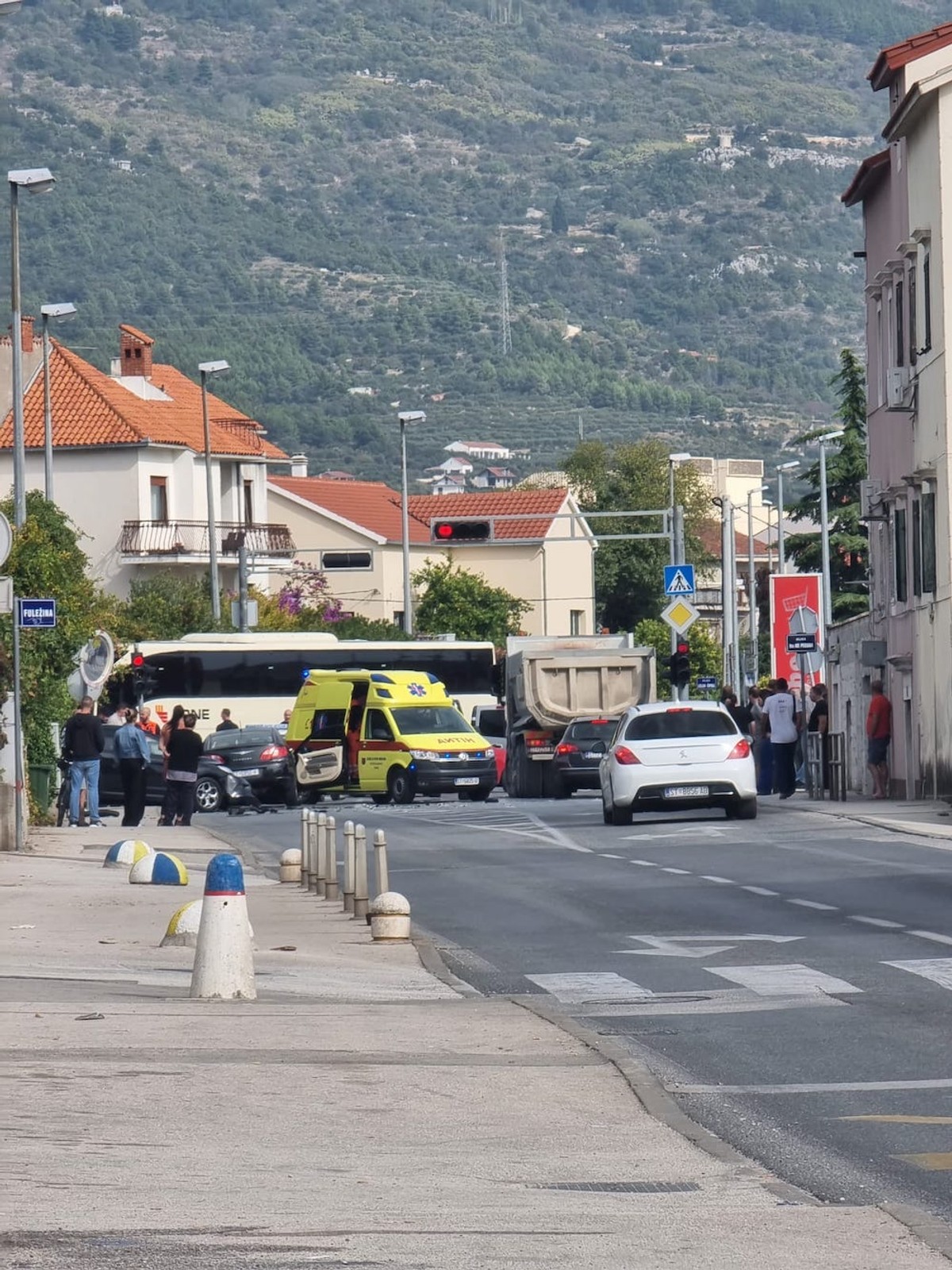 Prometna u Kaštel Starom