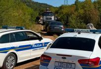 U Muću otkrili ilegalni deponij otpada, imalo se što i vidjeti