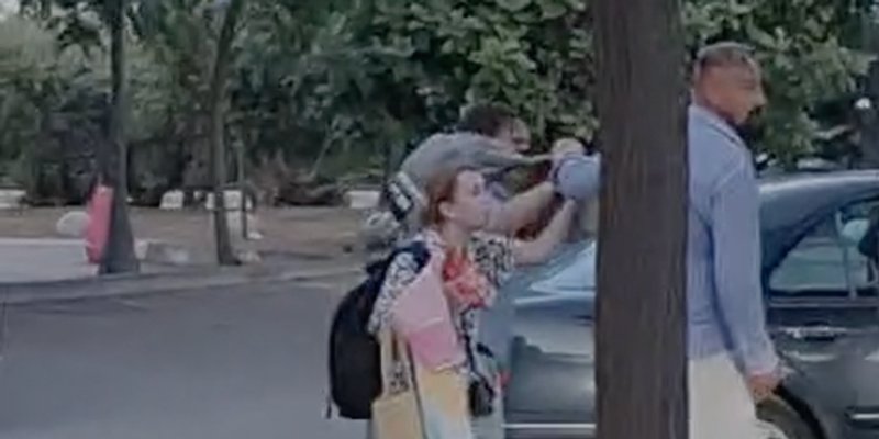 PRIČA TAKSISTA 'Prolili su dvije litre soka od naranče, a kada sam tražio da plate kemijsko čišćenje, putnik je postao agresivan'