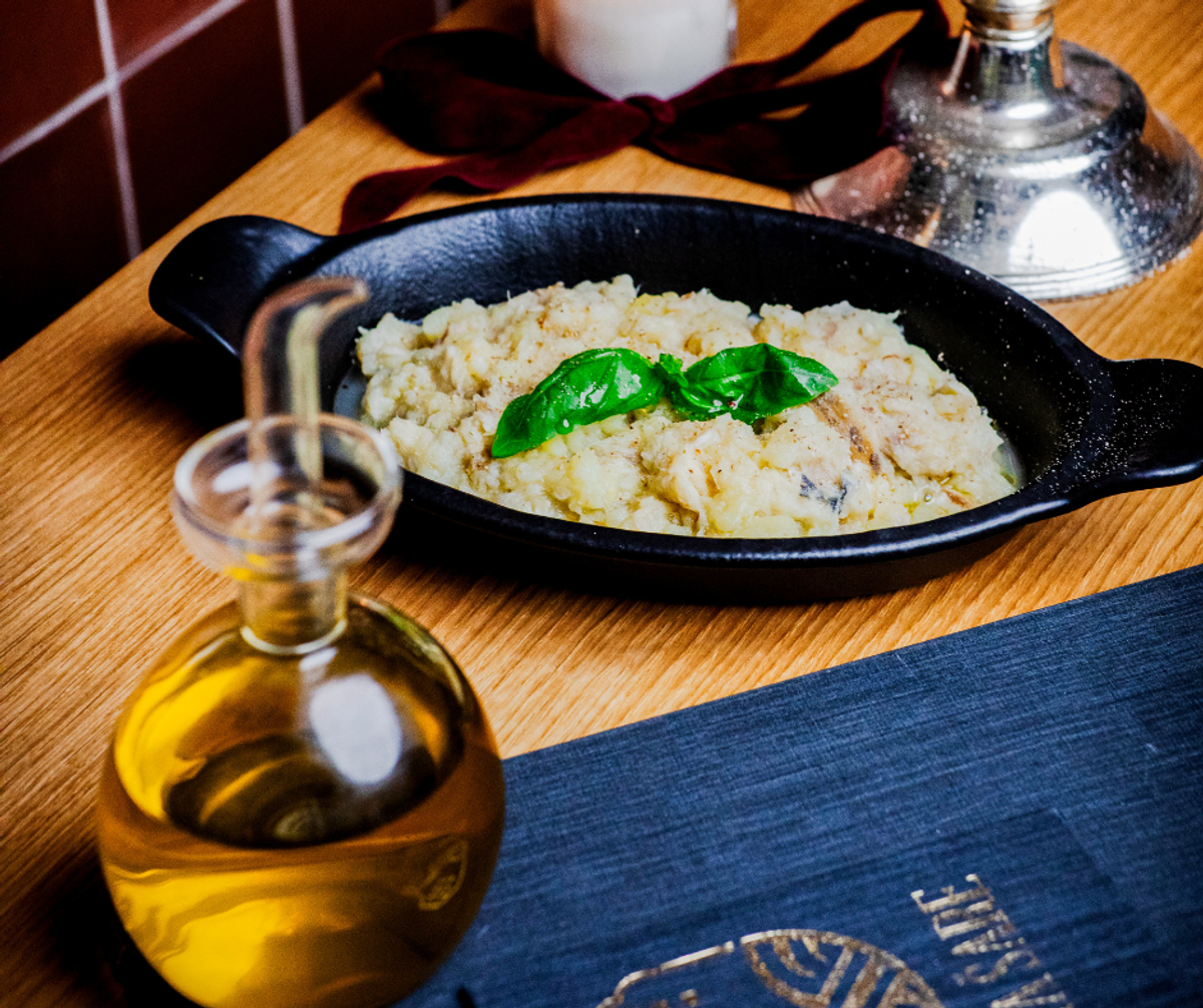 Ovih blagdana uživajte u posebnoj ponudi restorana Bota Šare na novoj splitskoj adresi ili u udobnosti svog doma!