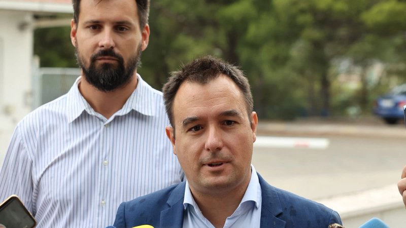 Splitski političar Balaševićevim stihovima opisao nova zapošljavanja u Županiji, pročitajte