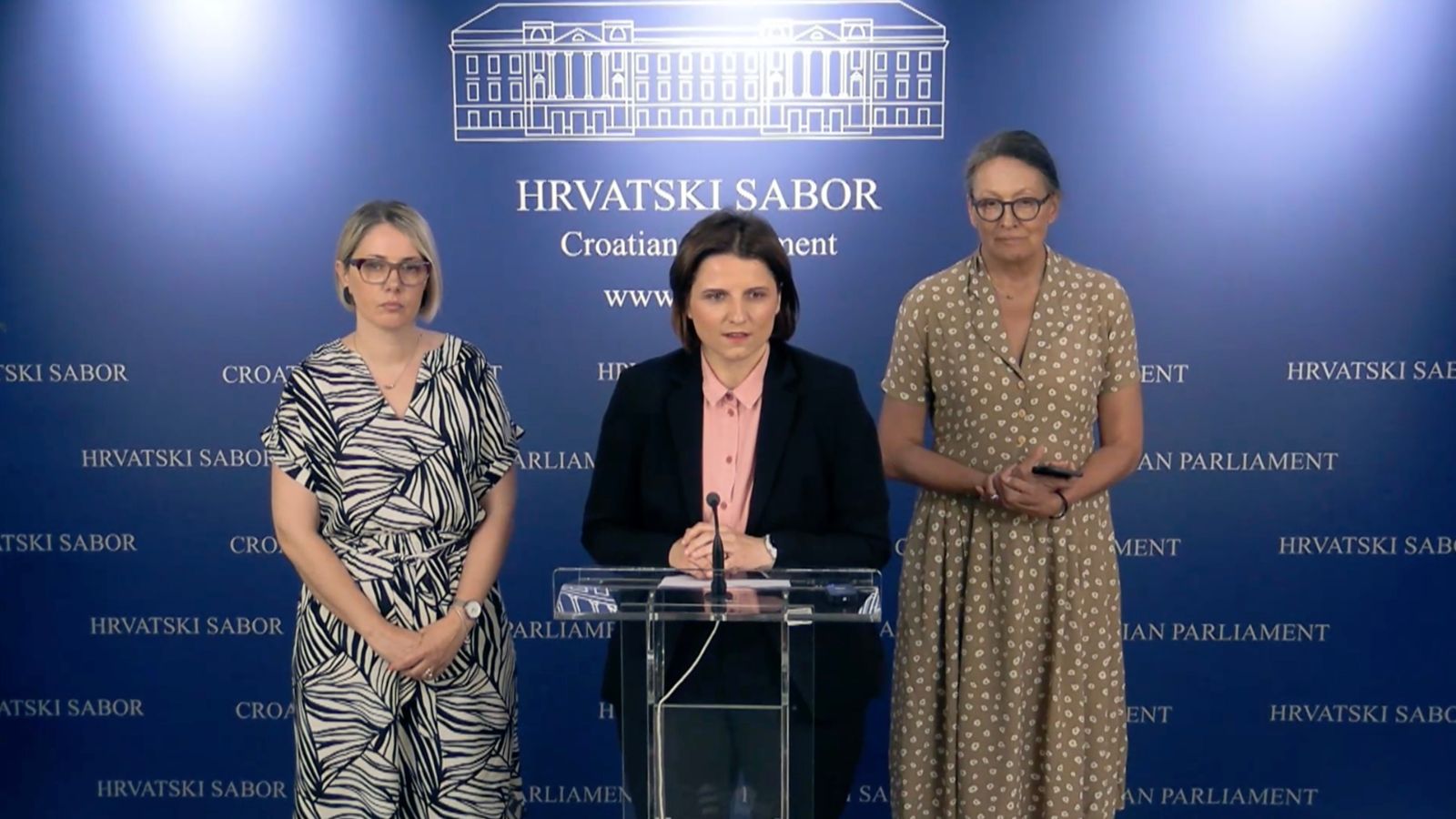 Jelena Miloš i Ana Alapić Mihajlović: 'Osobe s invaliditetom i dalje čekaju osobnu asistenciju, satnica i dalje na razini minimalca'