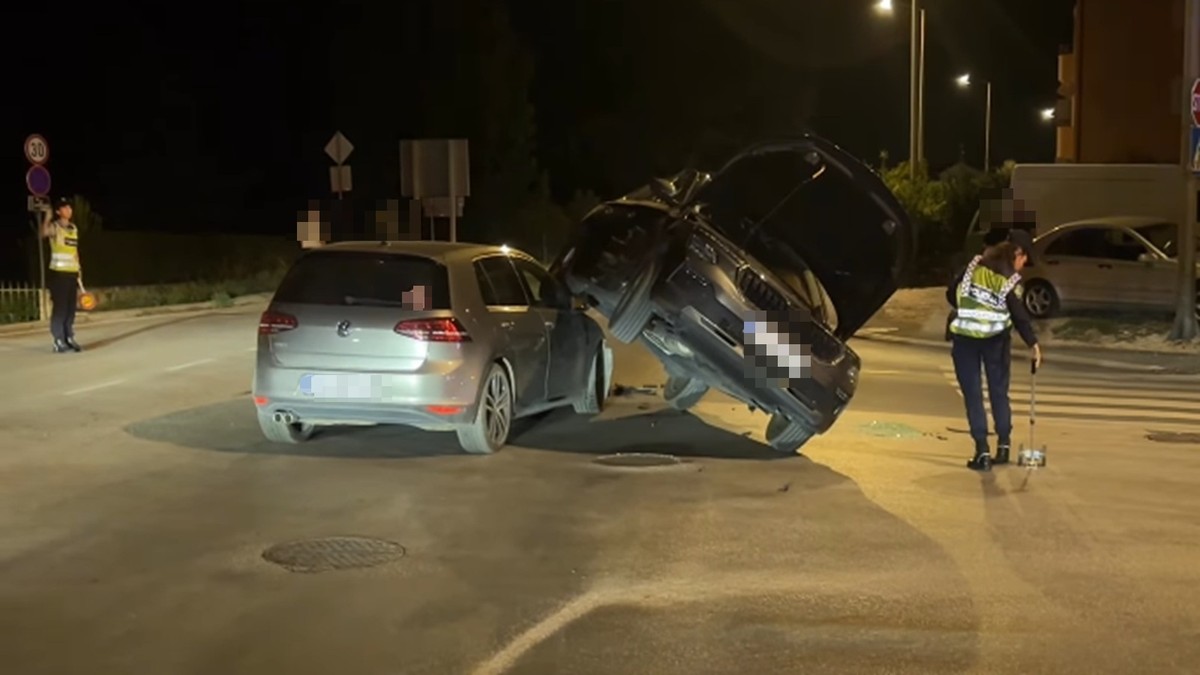 Nakon prometne nesreće u Kaštelima intervenirali Hitna pomoć i vatrogasci