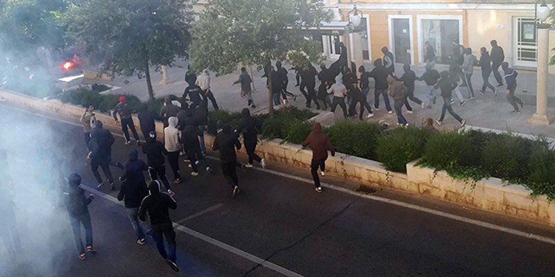 NOVI DETALJI OBRAČUNA U ŠIBENIKU Torcidaši su prije sukoba digli ruke u zrak, palice i bengalke su donijeli - funcuti