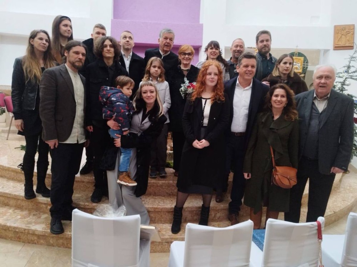 Bračni parovi Vilibić i Veža proslavili velike bračne jubileje | foto: SMN