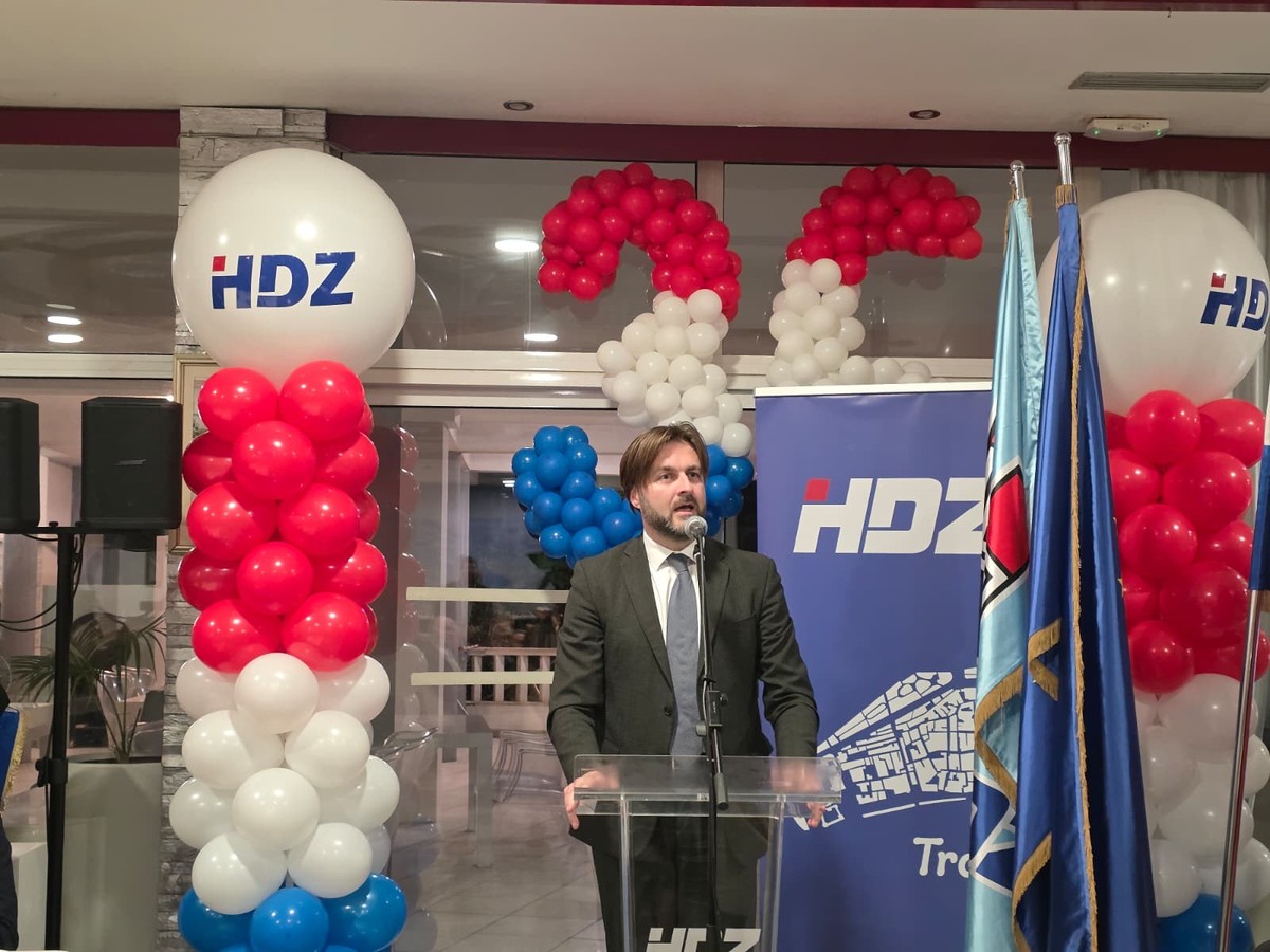 TROGIR: HDZ proslavio 36. obljetnicu uz podršku stranačkog vrha