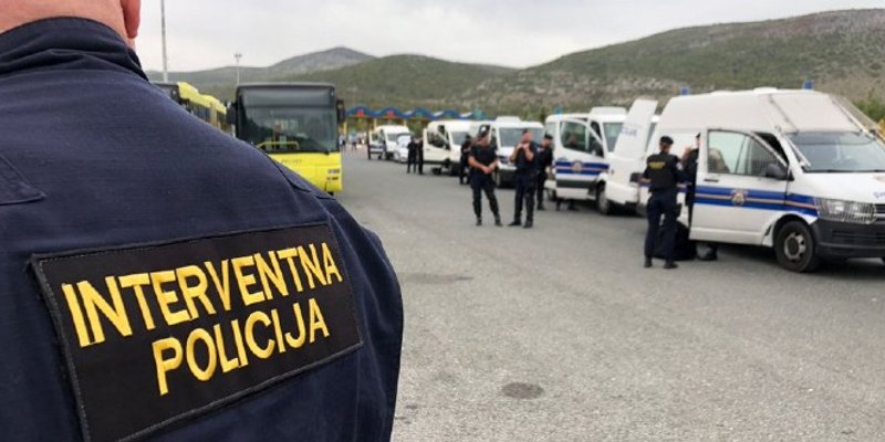 NAVIJAČKI OBRAČUN Sukob Torcide i Kohorte na Gripama