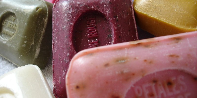 Izrađuje sapun od majčinog mlijeka kojemu je istekao rok trajanja