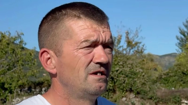 STIŽU PRIZNANJA Zdravko Jeličić nastavlja s podjelom svoga povrća: 'I meni su pomagali kad mi je bilo teško'