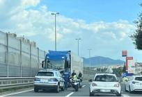 Vozač šlepera vozio riječkom obilaznicom u suprotnom smjeru, uhitili su ga uz sredstva prisile