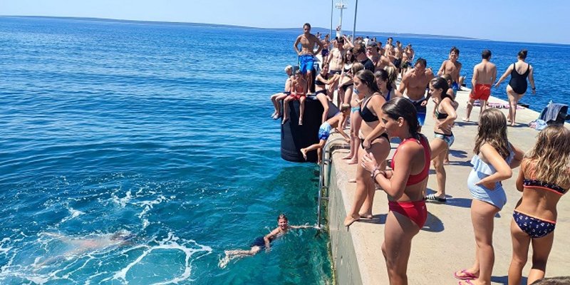 SILBA VIBRA 2023.: Budi se život na otoku