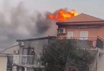 VIDEO: U Lokvi Rogoznici još uvijek gore kuće