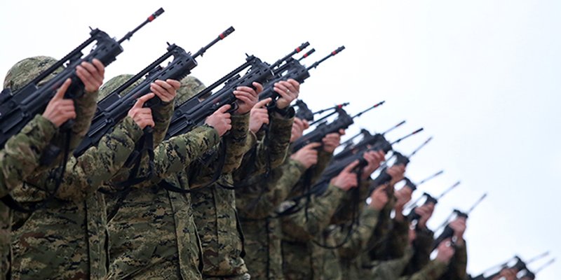 Krstičević na pogrebu Davora Jovića: Molit ću za tebe, za našeg generala Praljka, za naše 'paukove'